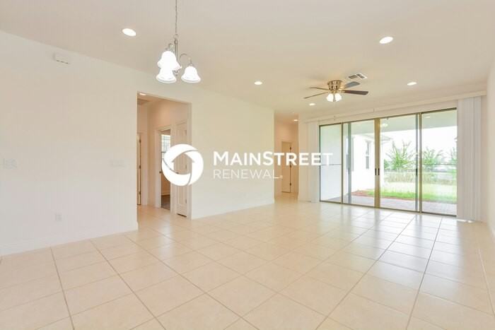 3000 Crispin Cir - Photo 3 of 16