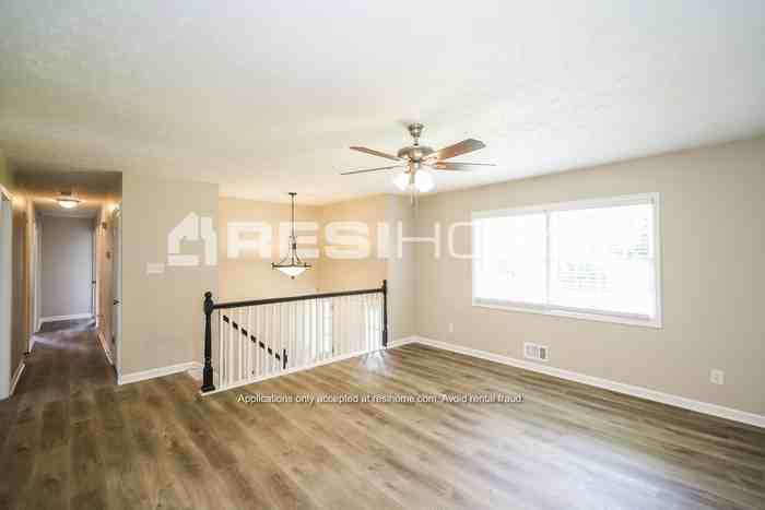 7379 Bethsaida Dr - Photo 5 of 20
