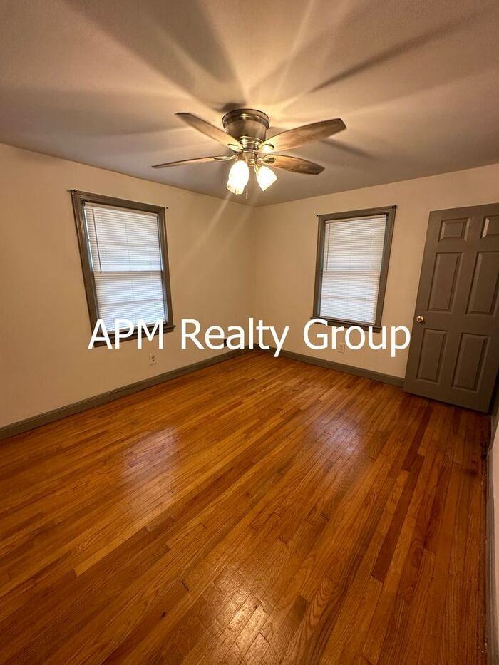 1421 Adella St - Photo 6 of 13