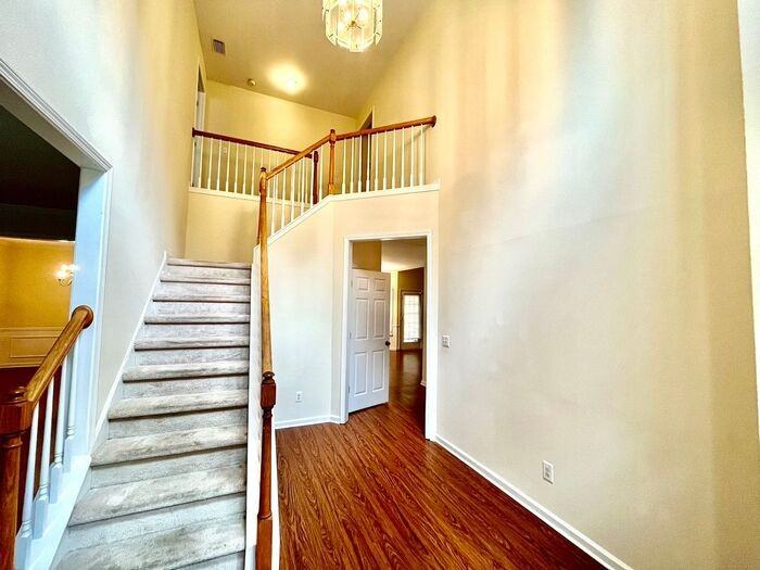 3165 Maple Terrace Dr - Photo 4 of 32