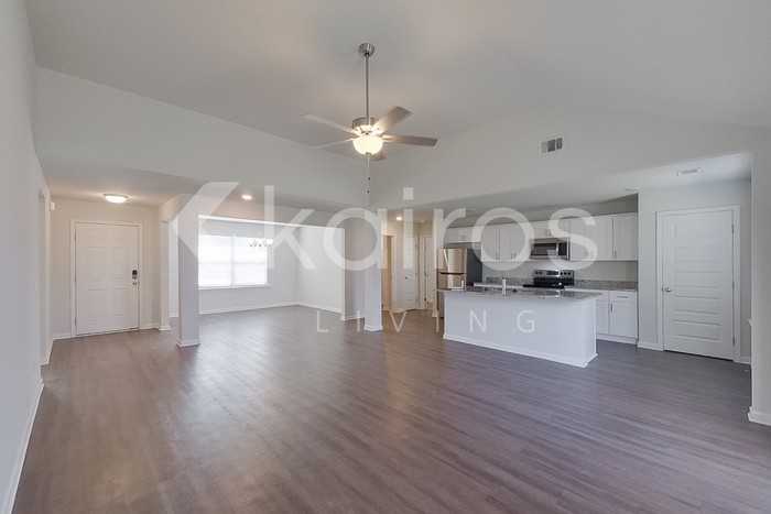 123 Mountain Holly Rd - Photo 5 of 20