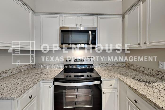 6928 Brixham Dr - Photo 6 of 20