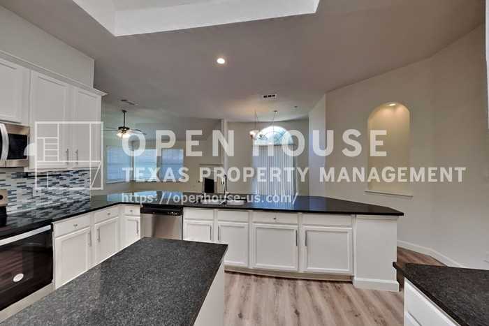 4307 Trailridge Dr - Photo 7 of 22