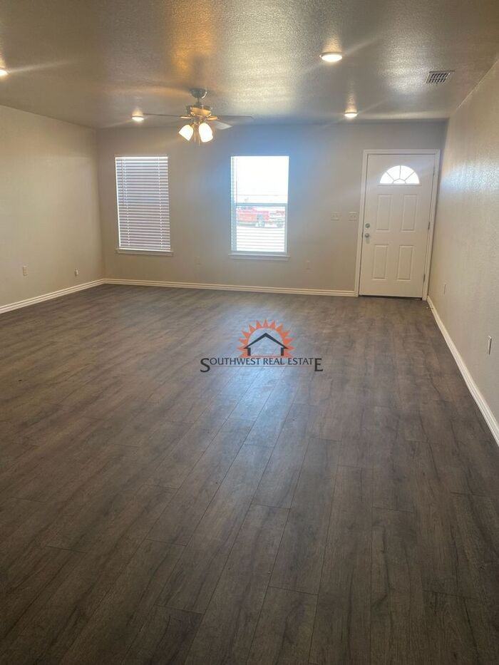 1316 Mission Dr #B - Photo 2 of 13