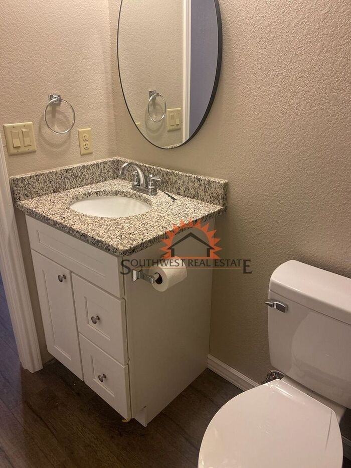 1316 Mission Dr #B - Photo 4 of 13