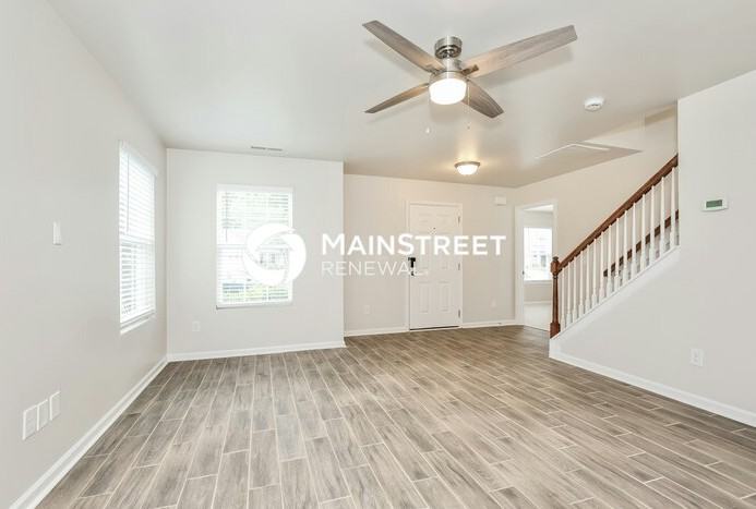 3019 Desmond Woods Dr - Photo 3 of 15