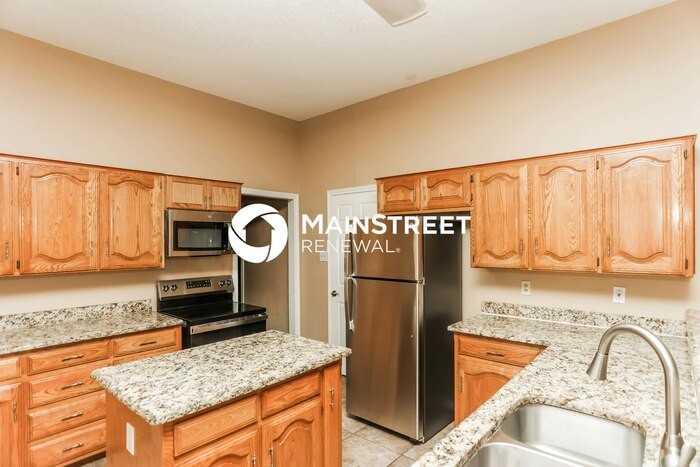 1717 Worthington Ln - Photo 6 of 15