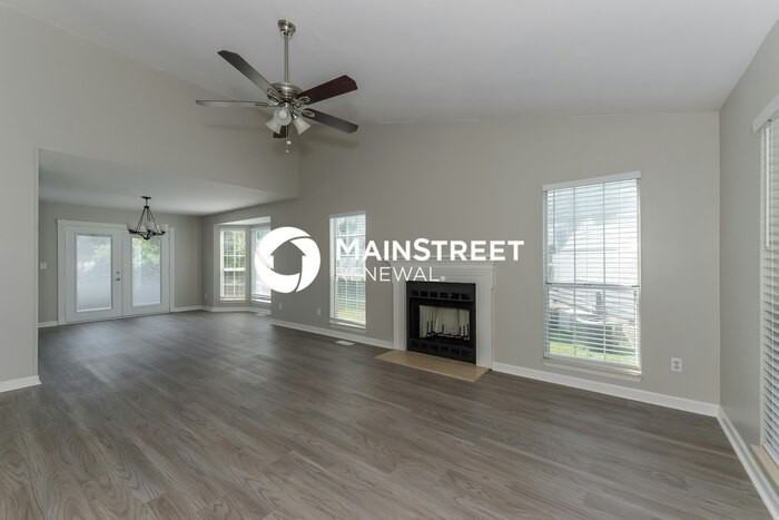 106 Creekside Ct - Photo 2 of 16