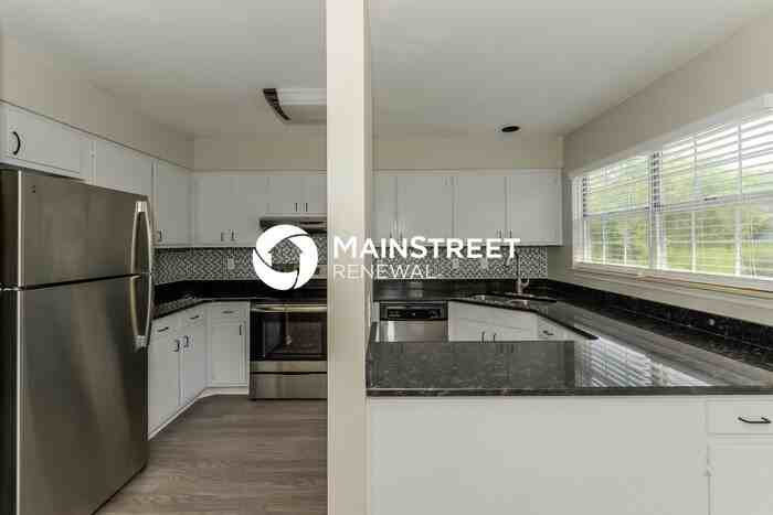 106 Creekside Ct - Photo 5 of 16