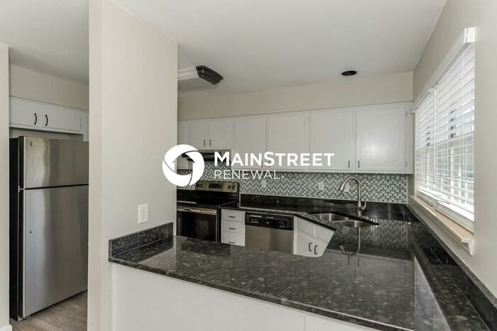 106 Creekside Ct - Photo 6 of 16
