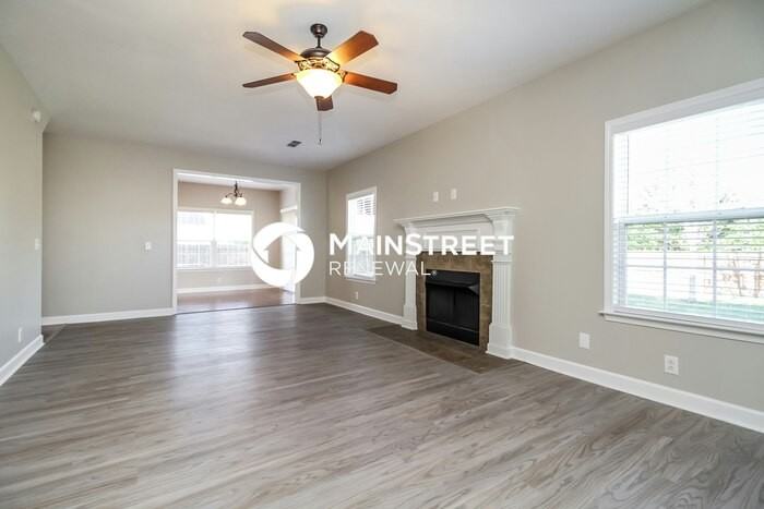 109 Durham Ct - Photo 3 of 17