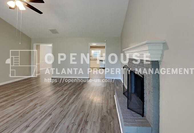 399 Charesa Ln - Photo 4 of 22