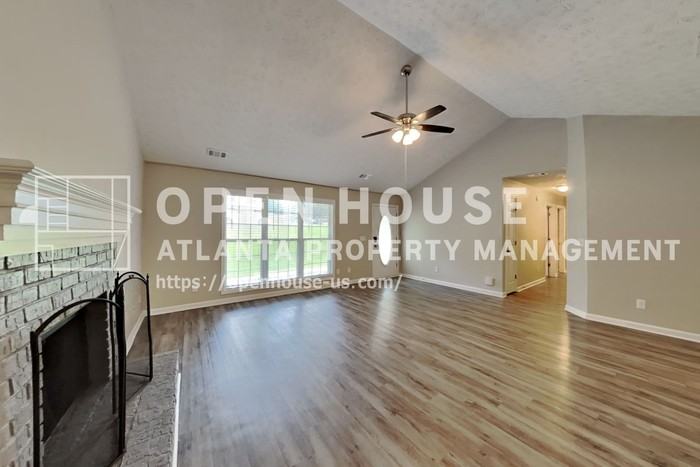 399 Charesa Ln - Photo 6 of 22