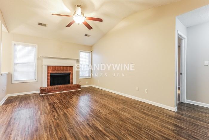 208 Roberts Trl - Photo 6 of 23