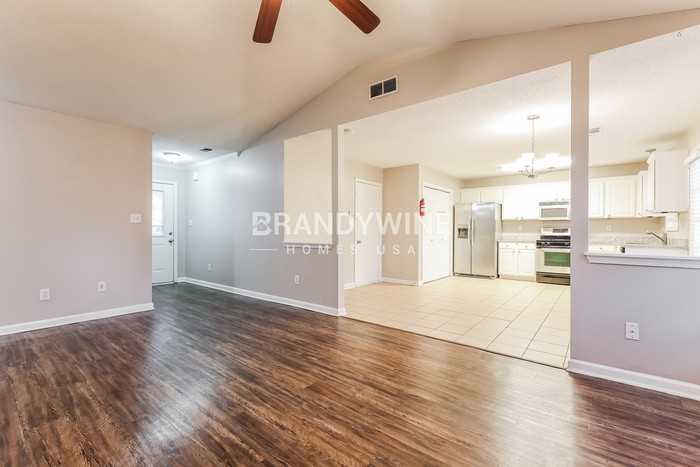 208 Roberts Trl - Photo 7 of 23
