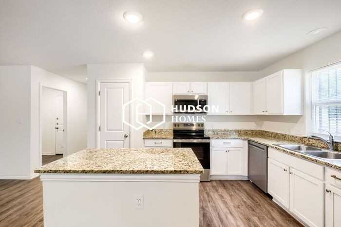 204 Coronado Ave - Photo 6 of 14