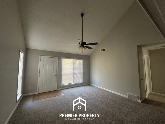 6934 Tobin Dr - Photo 2 of 15