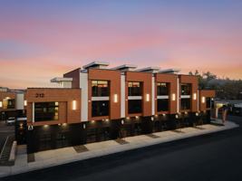featured image of 212 N Elm St