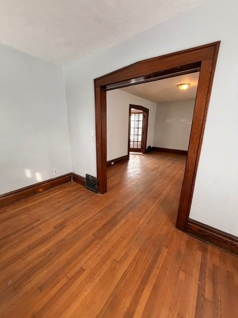 176 Henry St - Photo 2 of 16