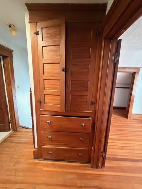 176 Henry St - Photo 7 of 16