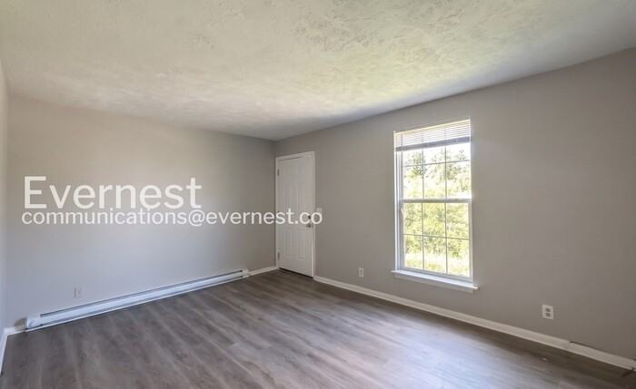 5114 Linbar Dr - Photo 3 of 15