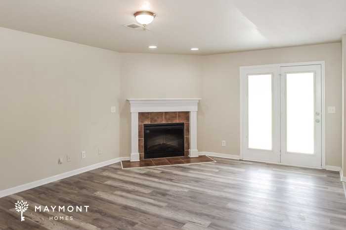 203 Whitestone Dr Ne - Photo 5 of 16
