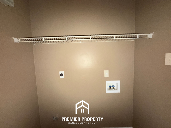 3755 Clarion Dr - Photo 7 of 18