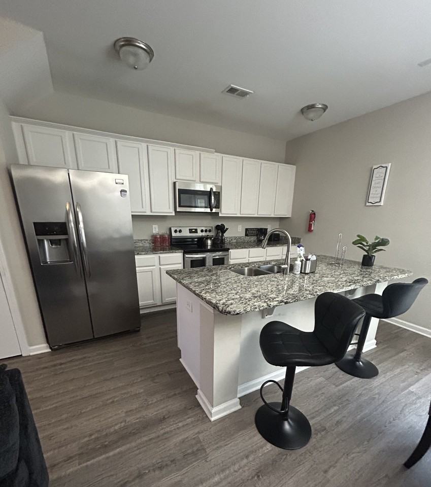 139 Hunters Grove Dr #A - Photo 2 of 16