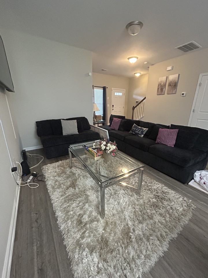 139 Hunters Grove Dr #A - Photo 4 of 16