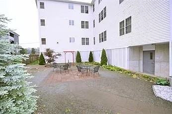 51 Pearl St #206 - Photo 2 of 9
