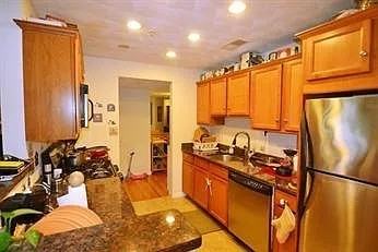 51 Pearl St #206 - Photo 6 of 9
