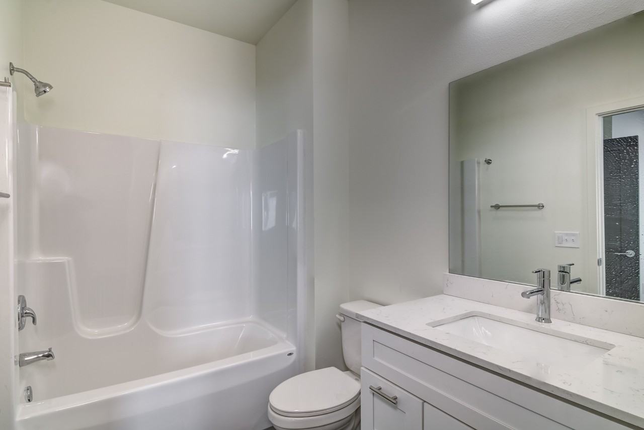 3235 Fairfax St - Photo 3 of 22