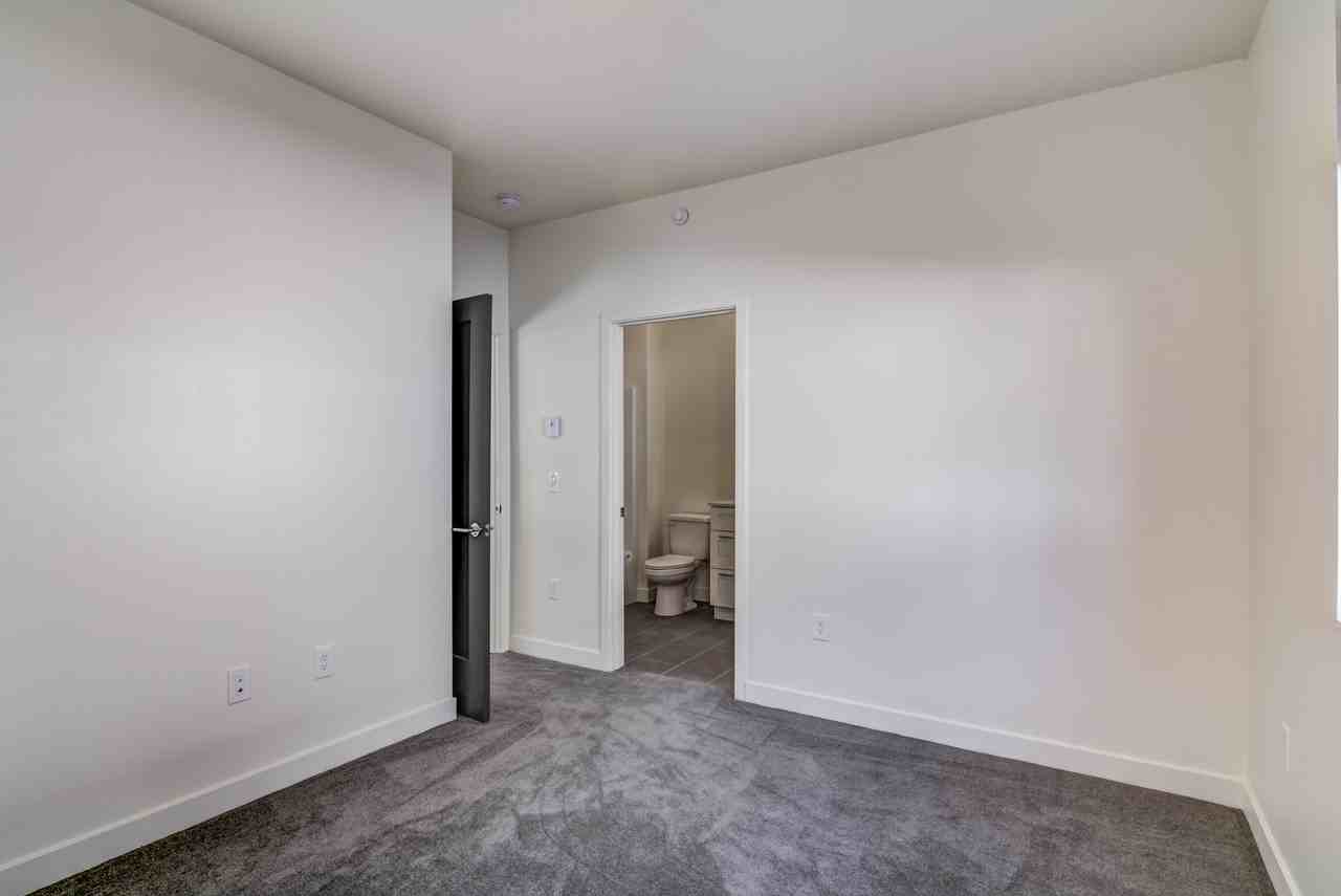 3235 Fairfax St - Photo 6 of 22