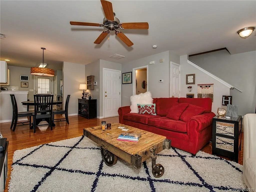 520 Patterson St - Photo 3 of 22
