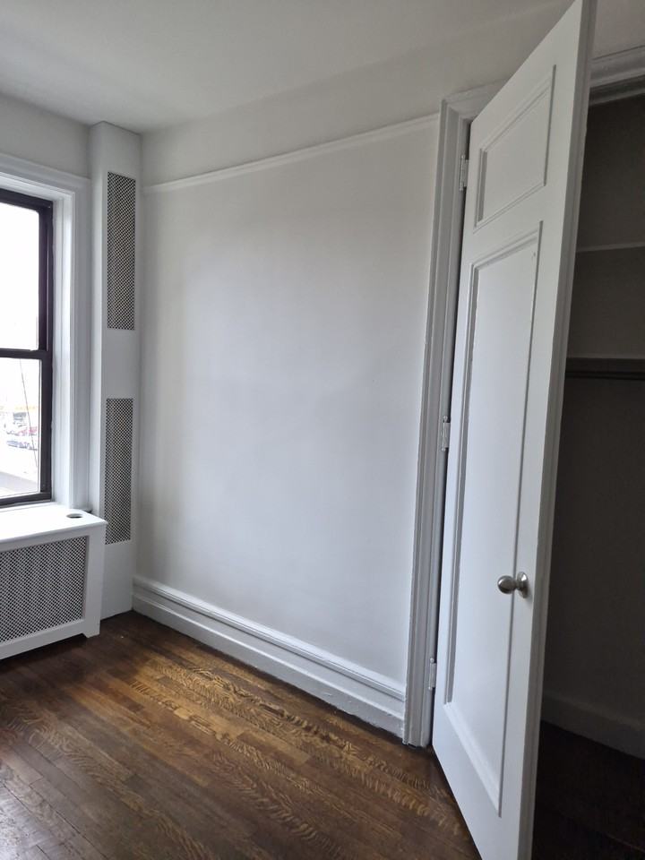 W 149th St #32 - Photo 6 of 17