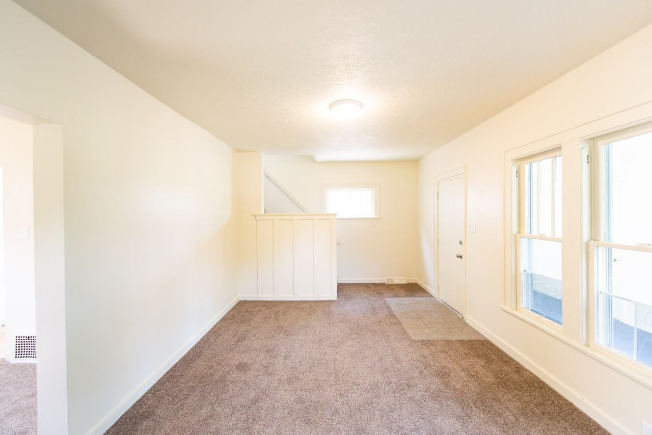 2280 26th St Sw #NA - Photo 3 of 12