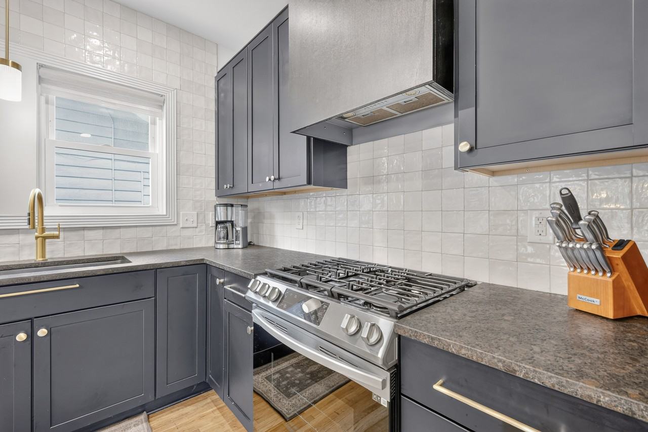 2127 Blair Blvd #A - Photo 7 of 30