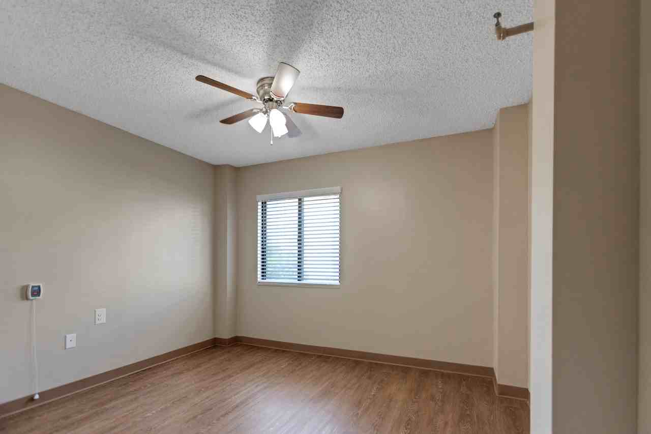 848 Lakeland Dr #227 - Photo 5 of 15