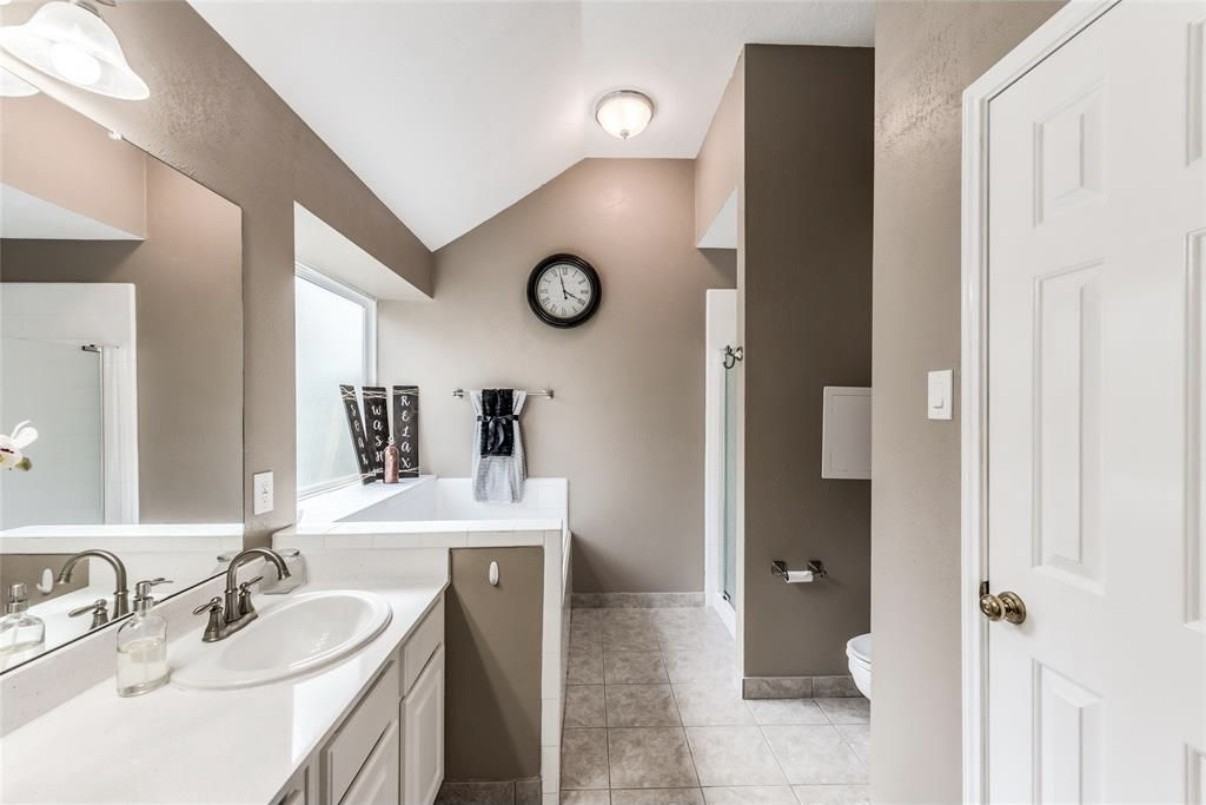 3738 Lauderwood Ln #NA - Photo 6 of 11