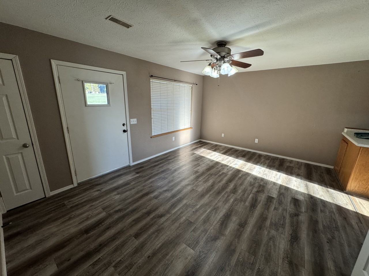 9325 Hopper Ln #B - Photo 2 of 10