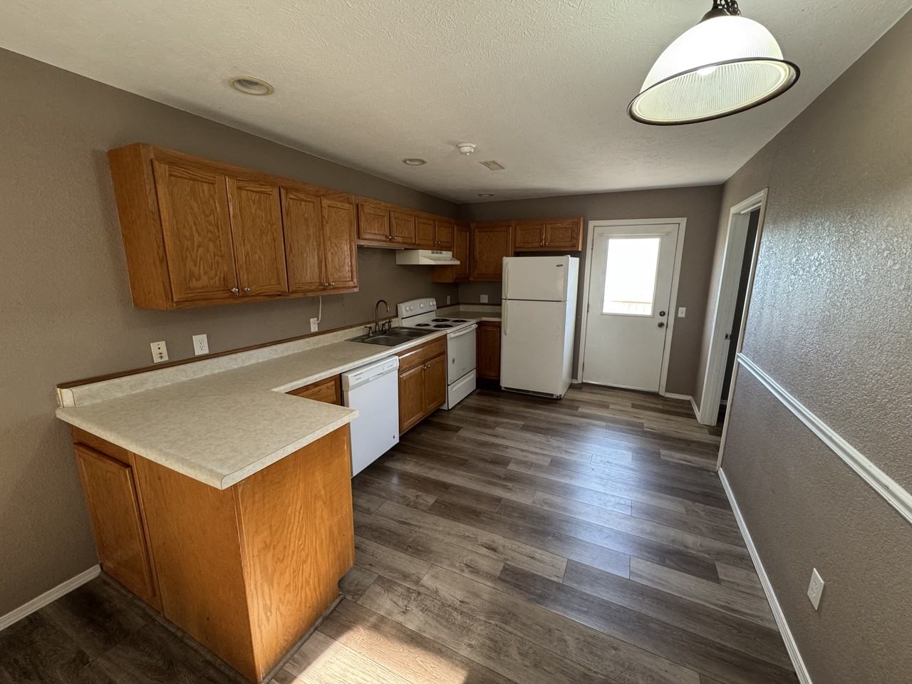 9325 Hopper Ln #B - Photo 3 of 10