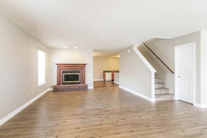 12890 Freedom Dr - Photo 6 of 13