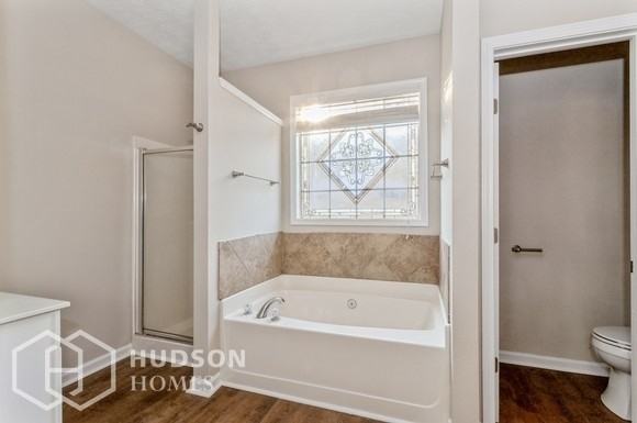 1060 Clairidge Ln - Photo 7 of 13
