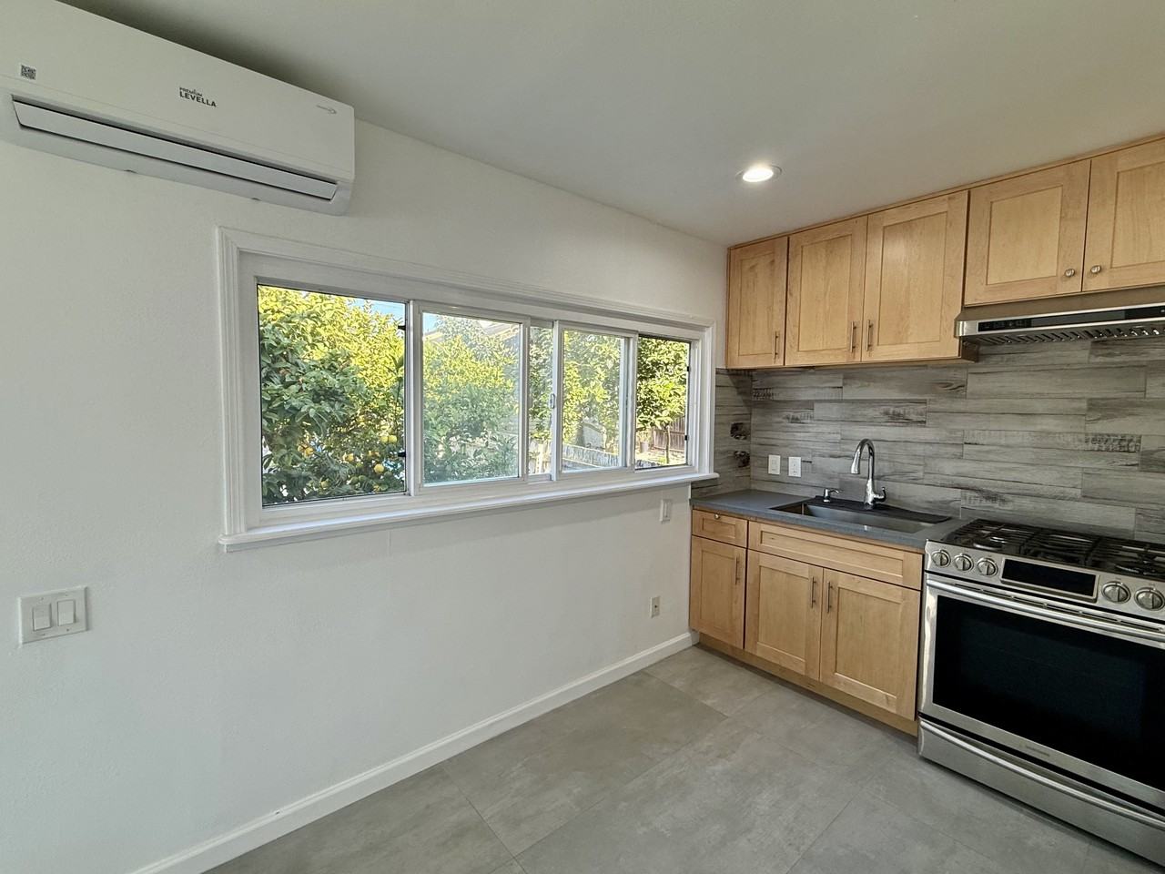 118 S Helberta Ave #NA - Photo 4 of 13