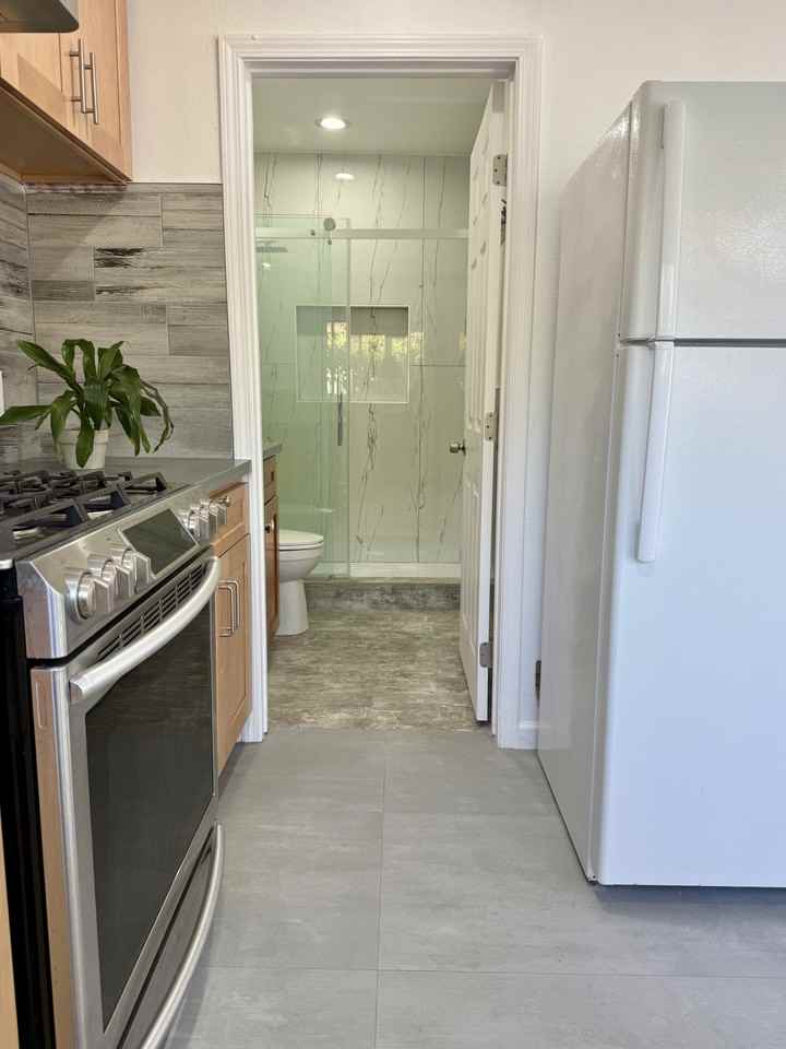 118 S Helberta Ave #NA - Photo 6 of 13
