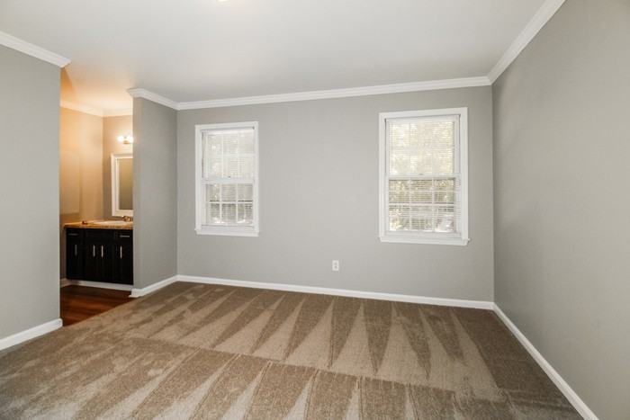 401 Parlock Rd - Photo 7 of 12