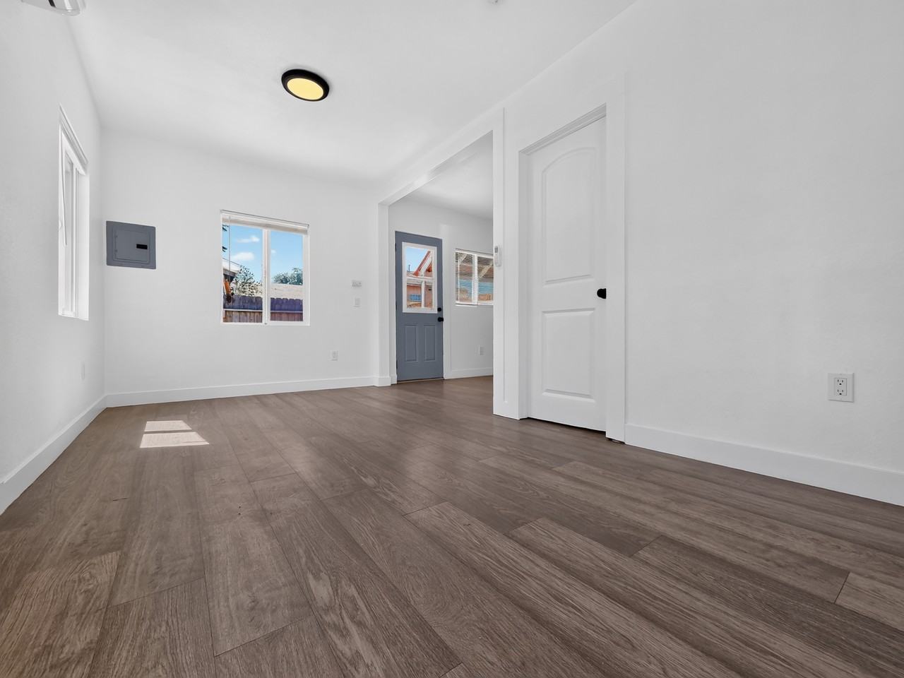 9524 Mayne St #NA - Photo 2 of 11