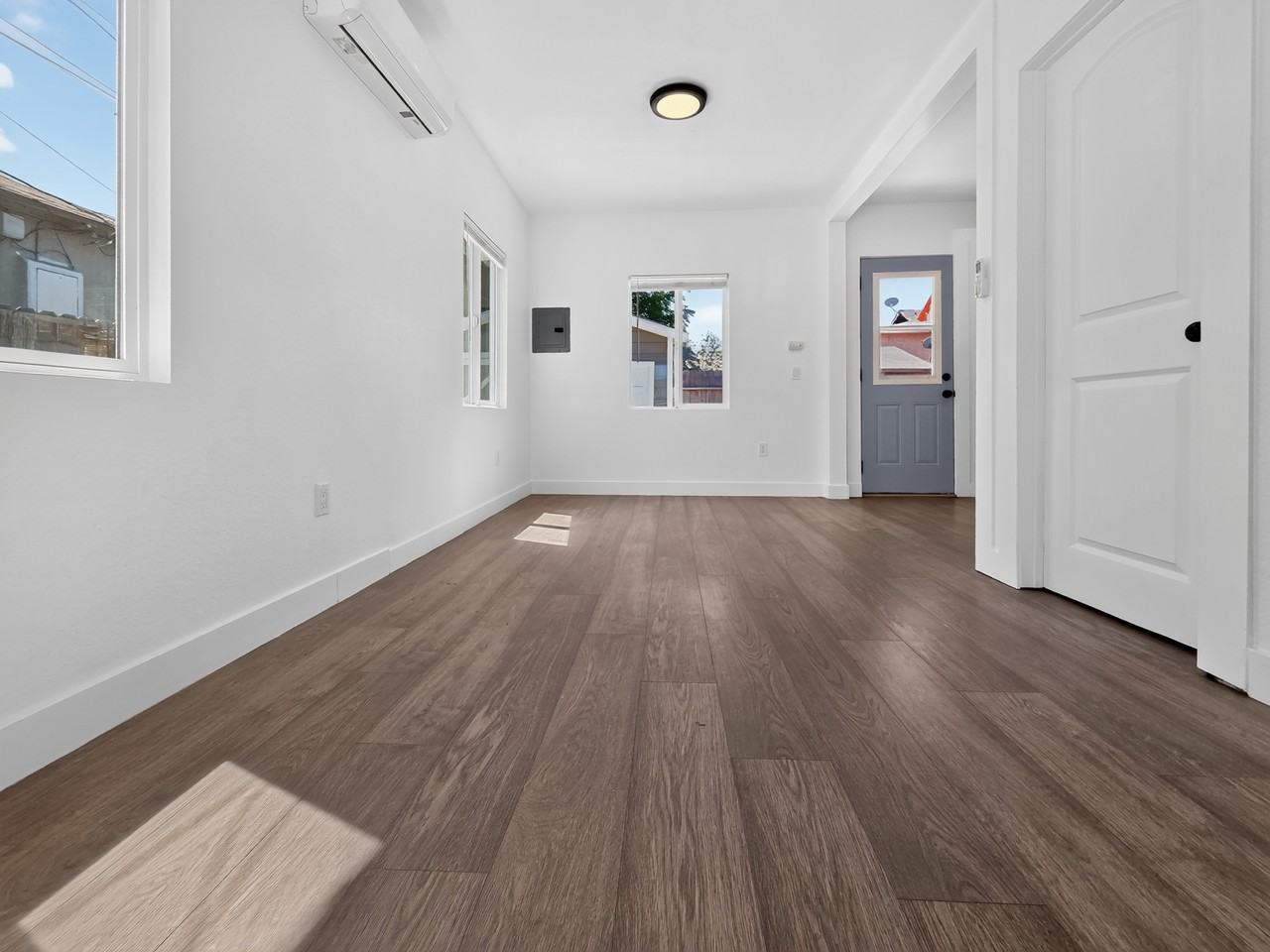 9524 Mayne St #NA - Photo 3 of 11