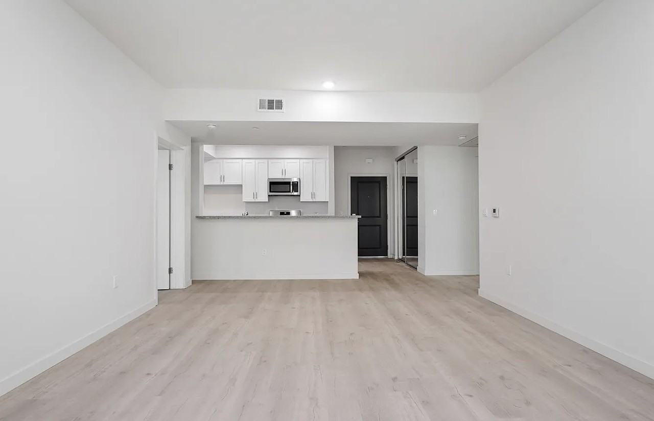 8444 Columbus Ave #102 - Photo 4 of 17