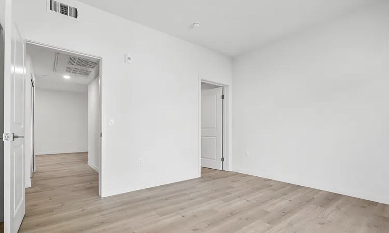 8444 Columbus Ave #102 - Photo 5 of 17